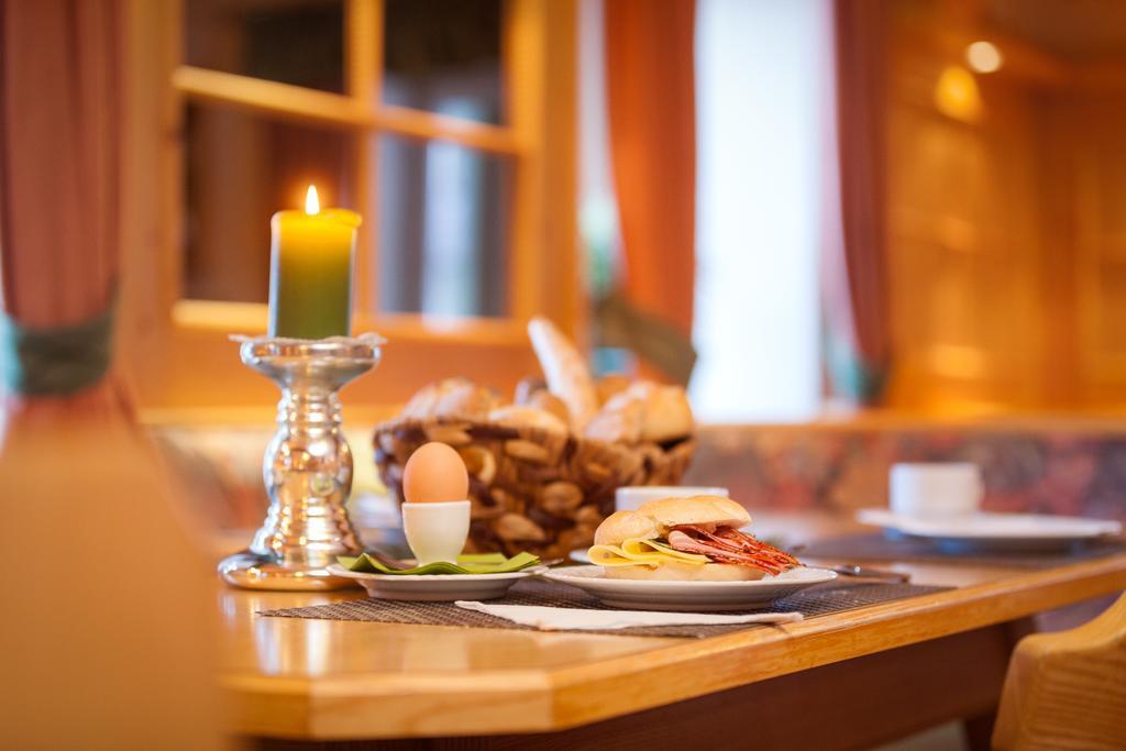 Gasthof Krisplwirt Hotell Exteriör bild