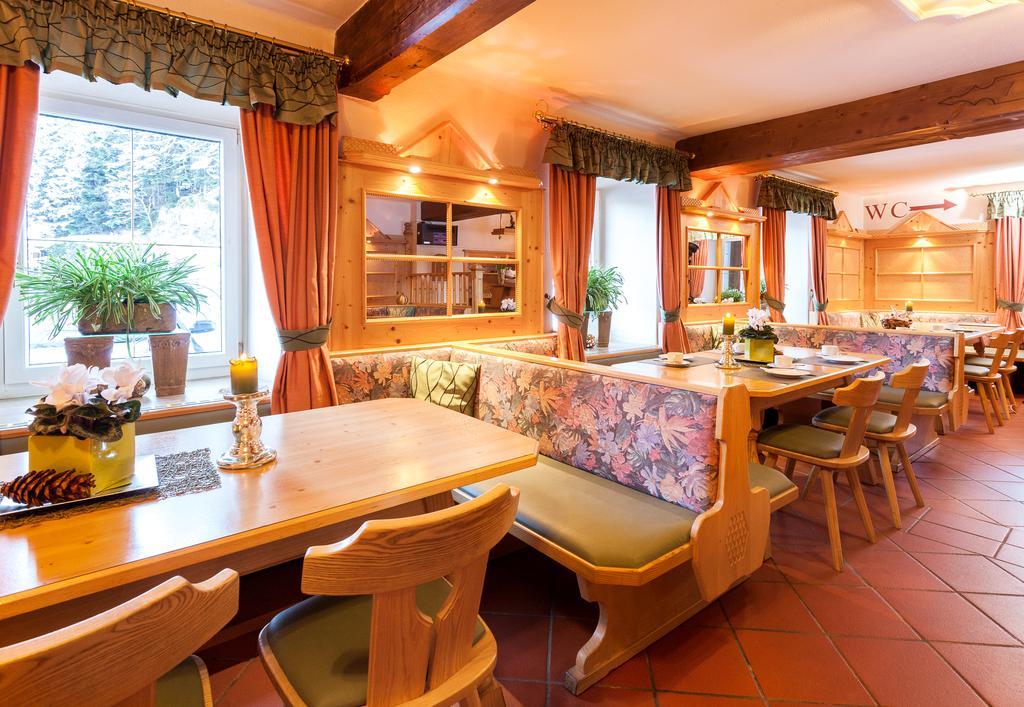 Gasthof Krisplwirt Hotell Exteriör bild